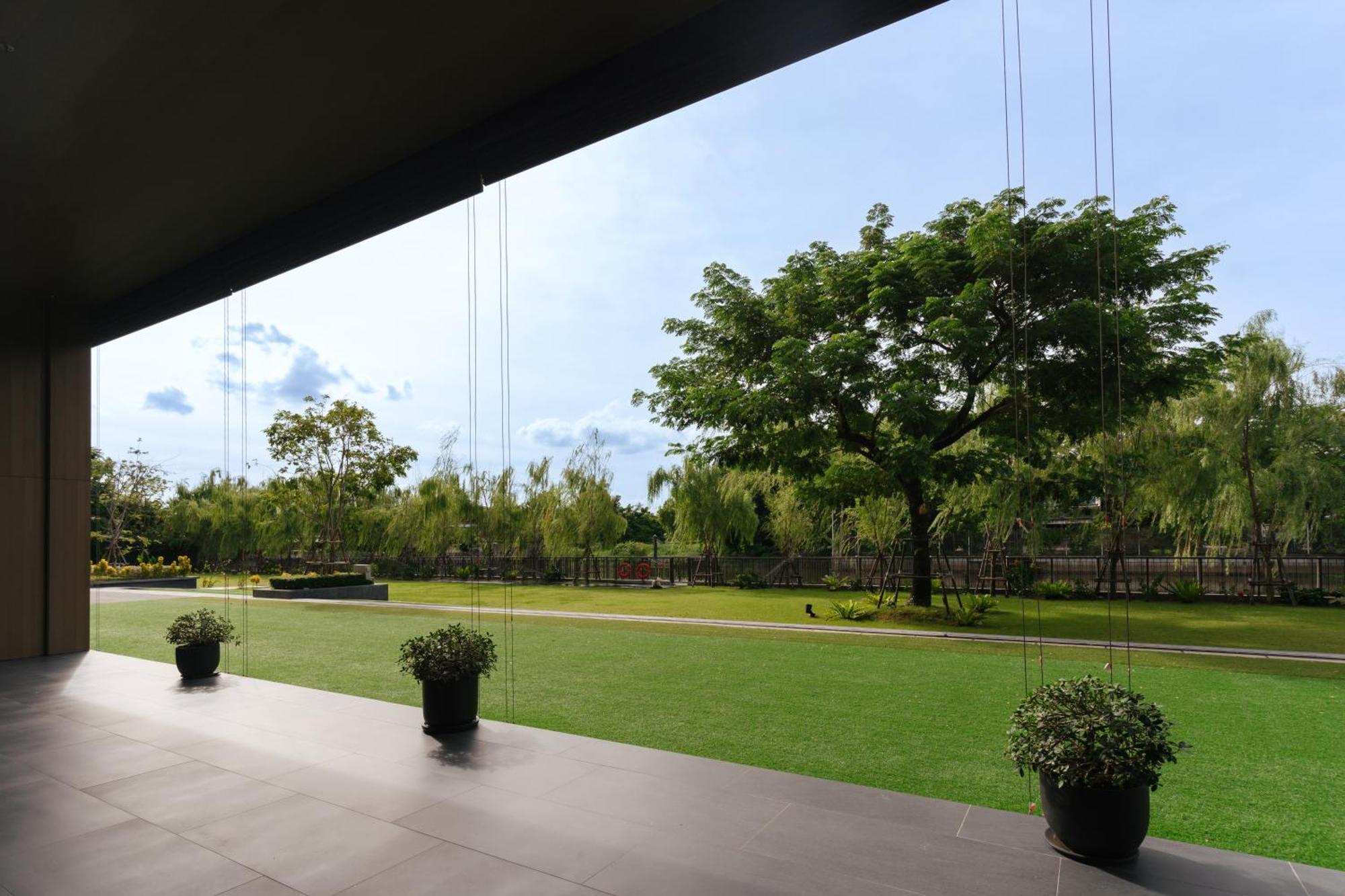 Courtyard By Marriott Bangkok Suvarnabhumi Airport Dış mekan fotoğraf