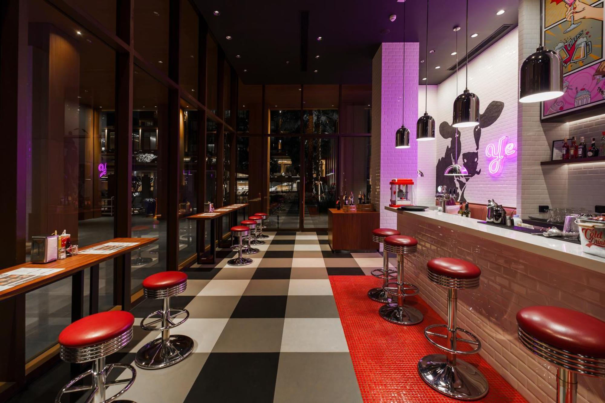 Courtyard By Marriott Bangkok Suvarnabhumi Airport Dış mekan fotoğraf