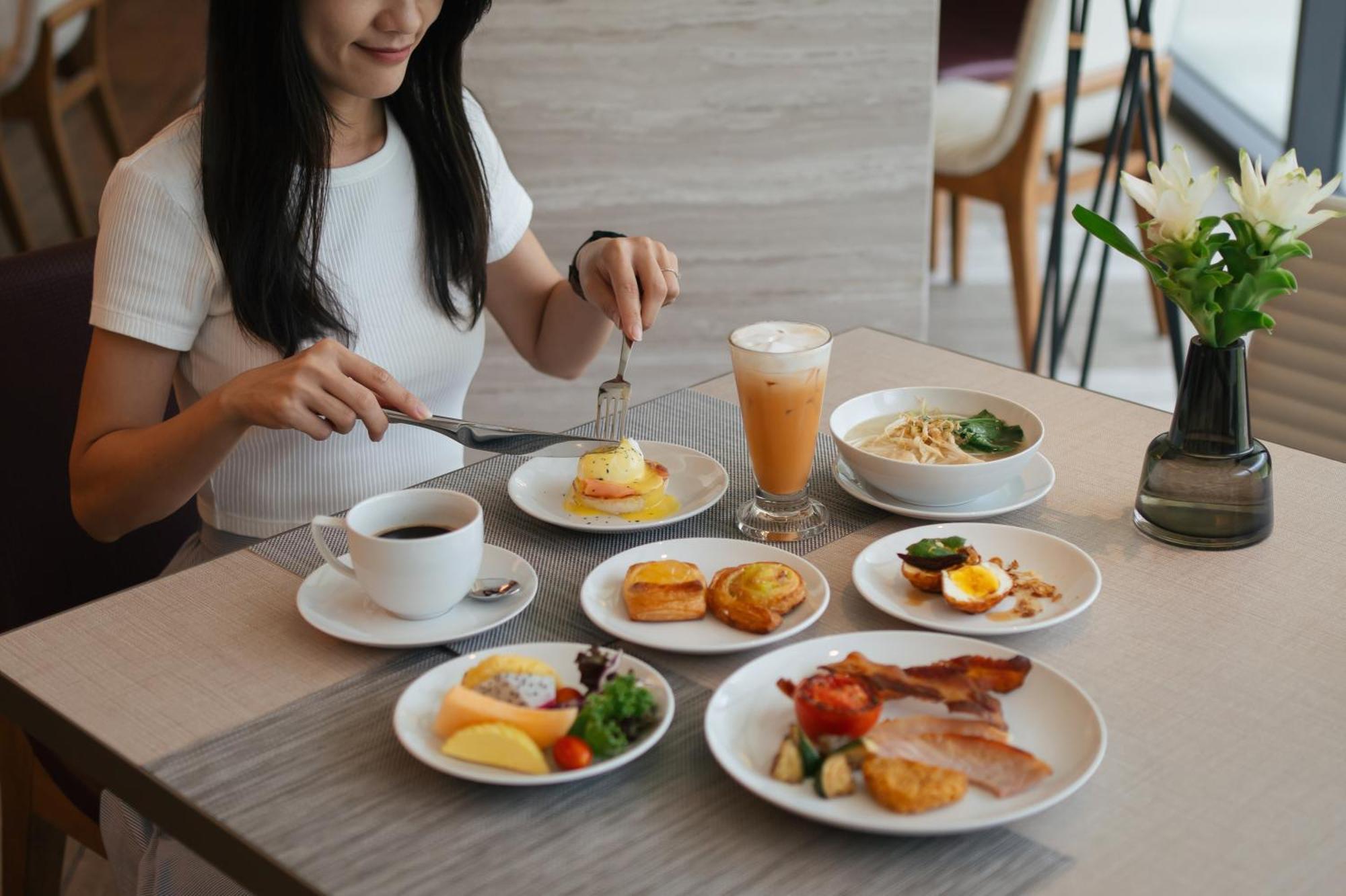 Courtyard By Marriott Bangkok Suvarnabhumi Airport Dış mekan fotoğraf